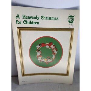 A Heavenly Christmas For Children Counted Cross Stitch Patterns Green Apple Book